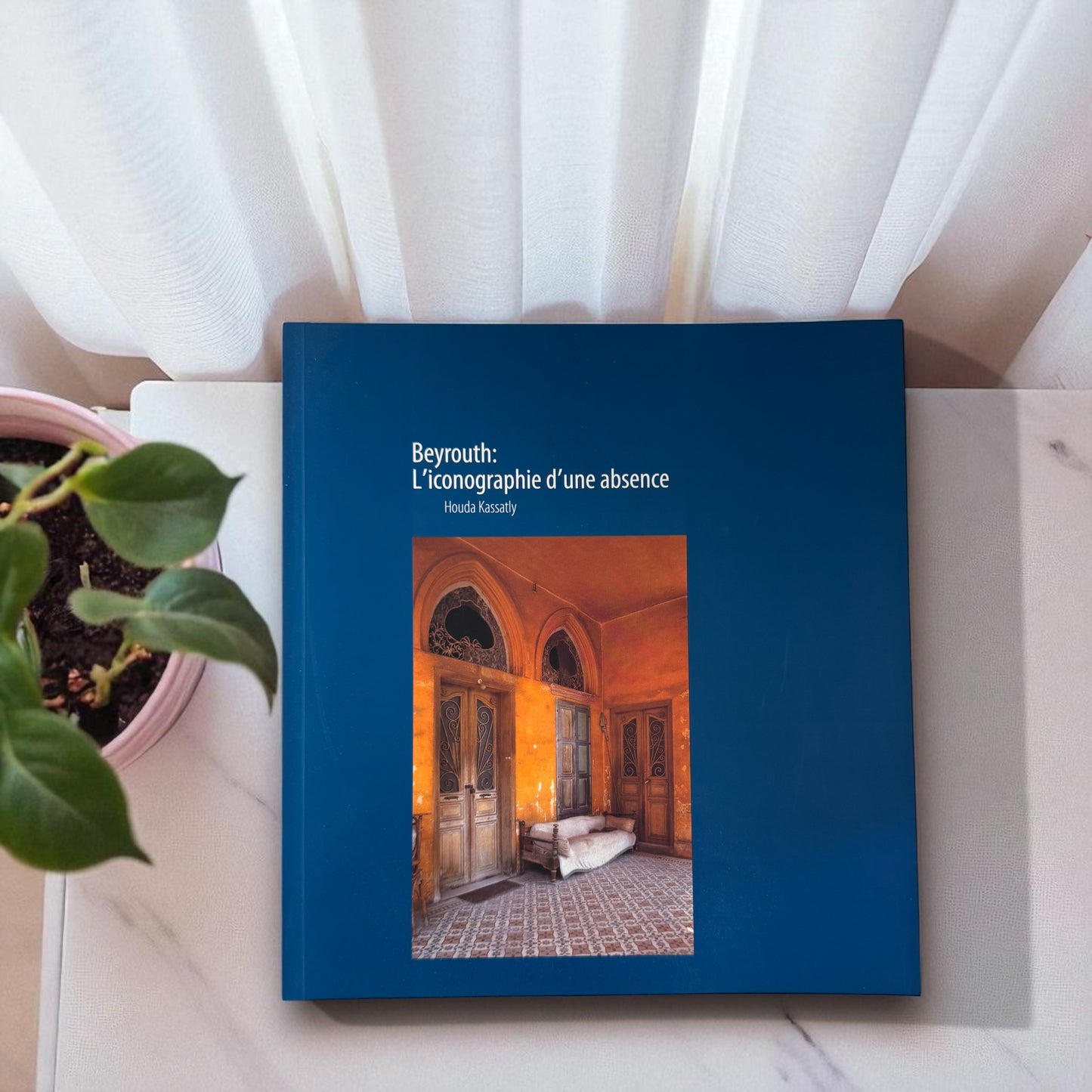 Book titled "Beyrouth: L'iconographie d'une absence"