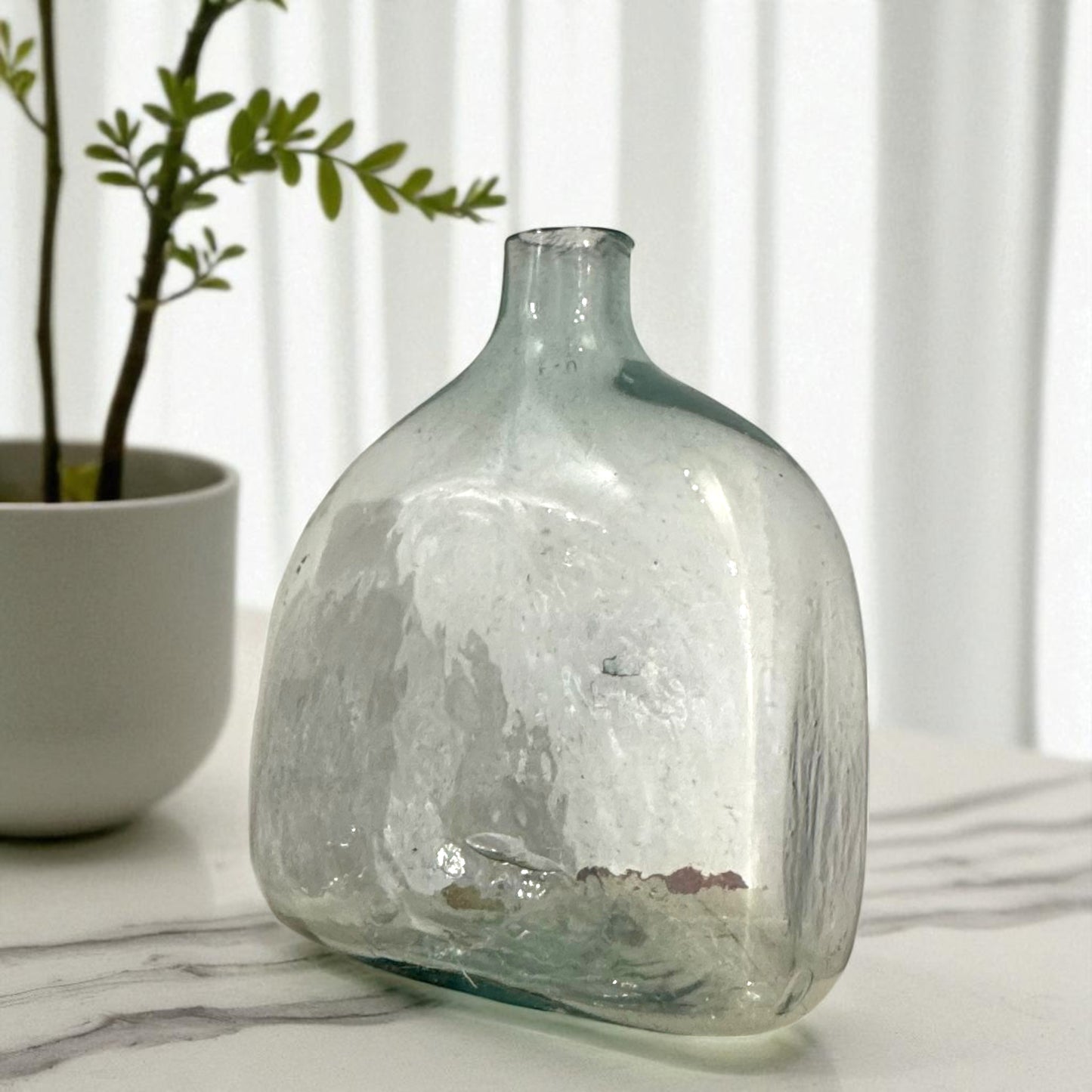 BEACH HOUSE VASE
