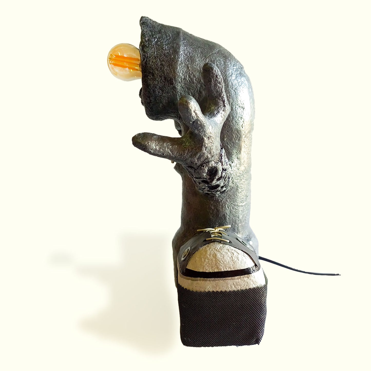 Keyzor – The Functional Art Monster